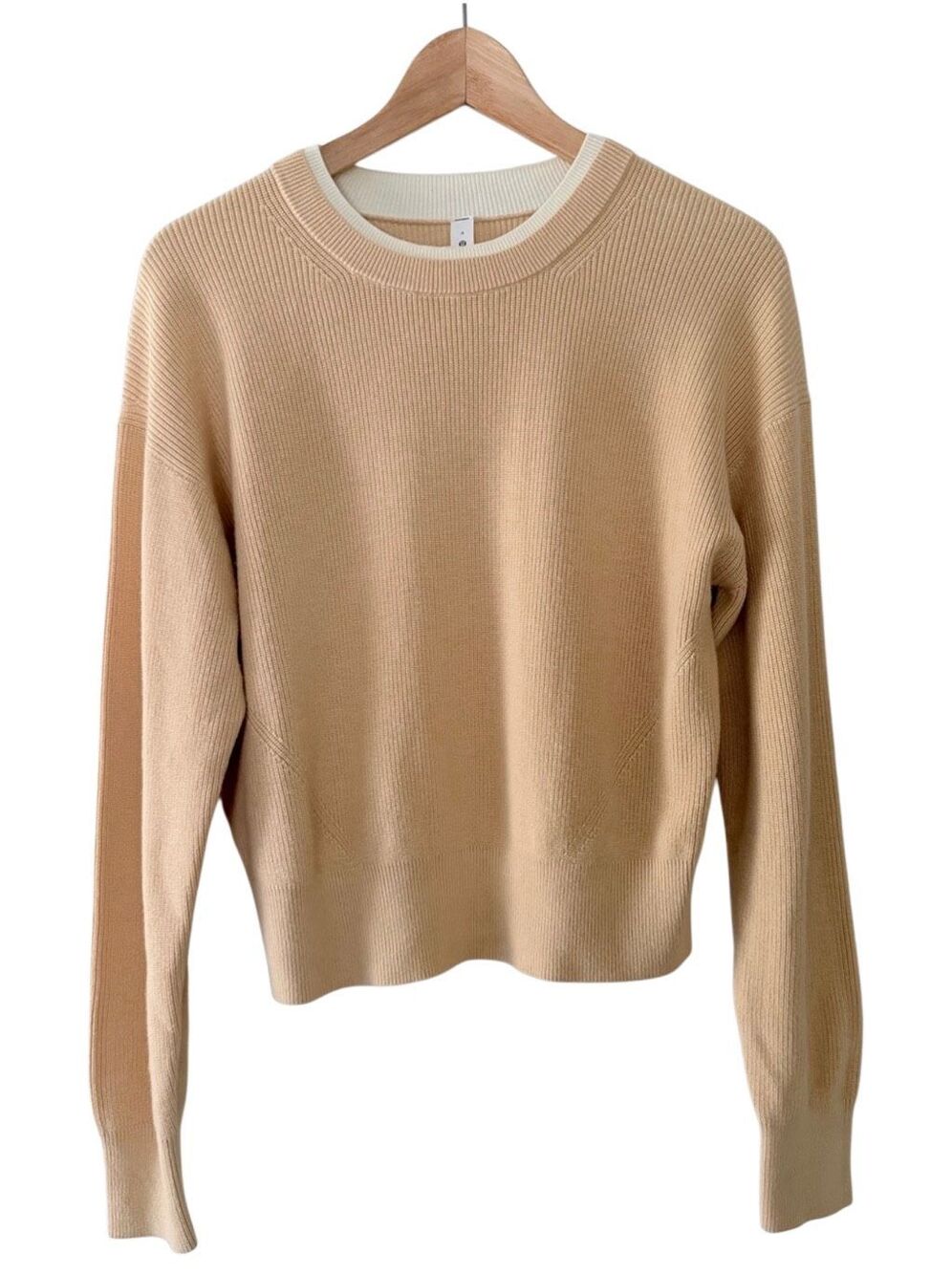 Lululemon waist length crewneck sweater in prosecco lemon sherbet size 8